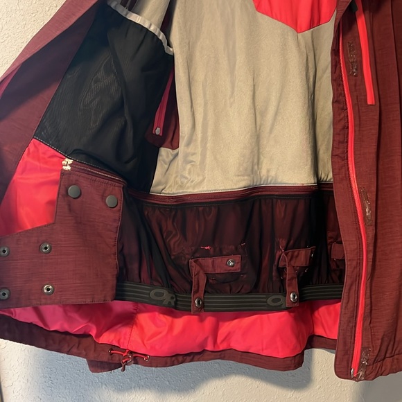 Snowboarding jacket - Picture 3 of 6